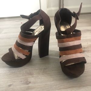 Brown suede stripe detailed platform heels
